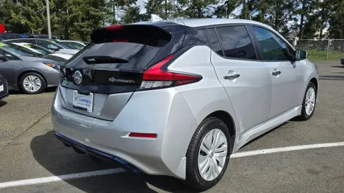 2022 Nissan LEAF 1N4AZ1BV7NC555662