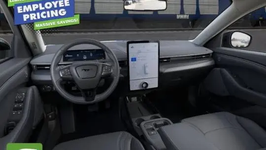 2025 Ford Mustang Mach E 3FMTK3SU0SMA08118