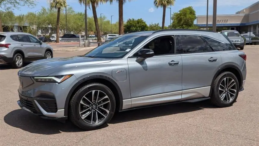 2024 Acura ZDX 4W5KHNRL7RZ505623