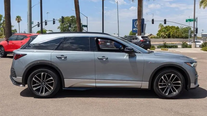 2024 Acura ZDX 4W5KHNRL7RZ505623