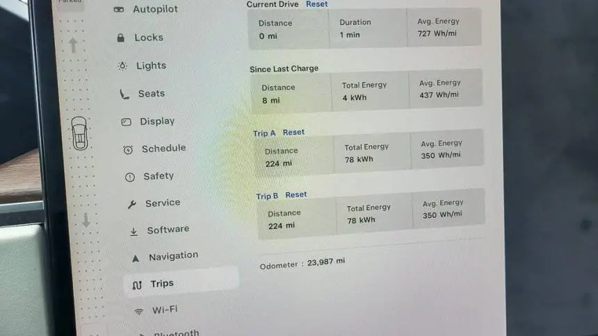 2023 Tesla Model X 7SAXCDE59PF381234
