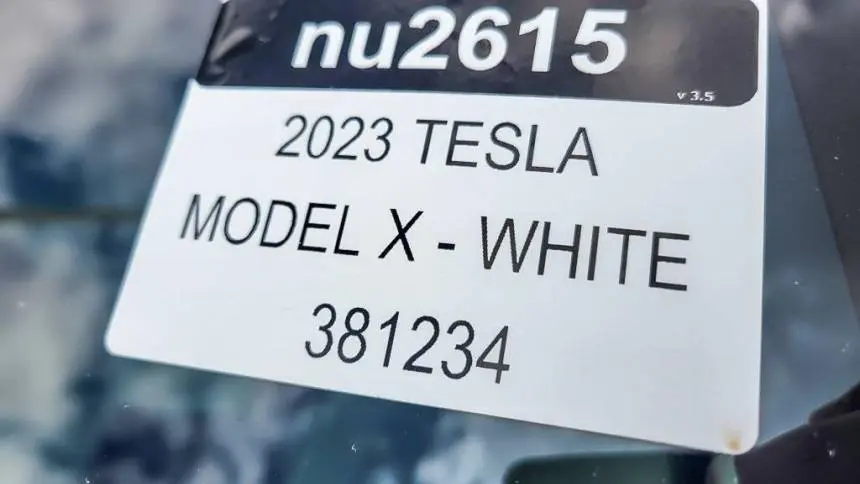 2023 Tesla Model X 7SAXCDE59PF381234