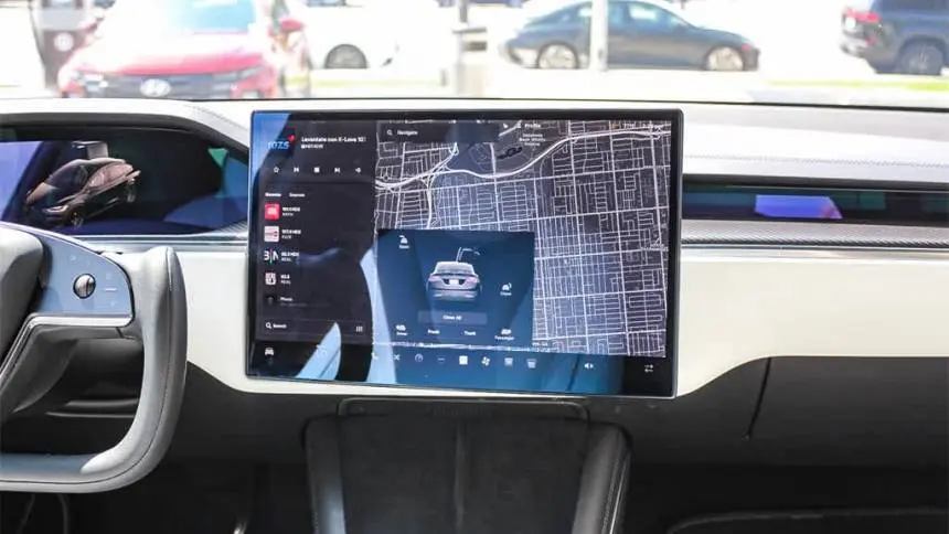 2023 Tesla Model X 7SAXCBE62PF372274