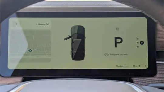 2023 Rivian R1S 7PDSGABA6PN012143