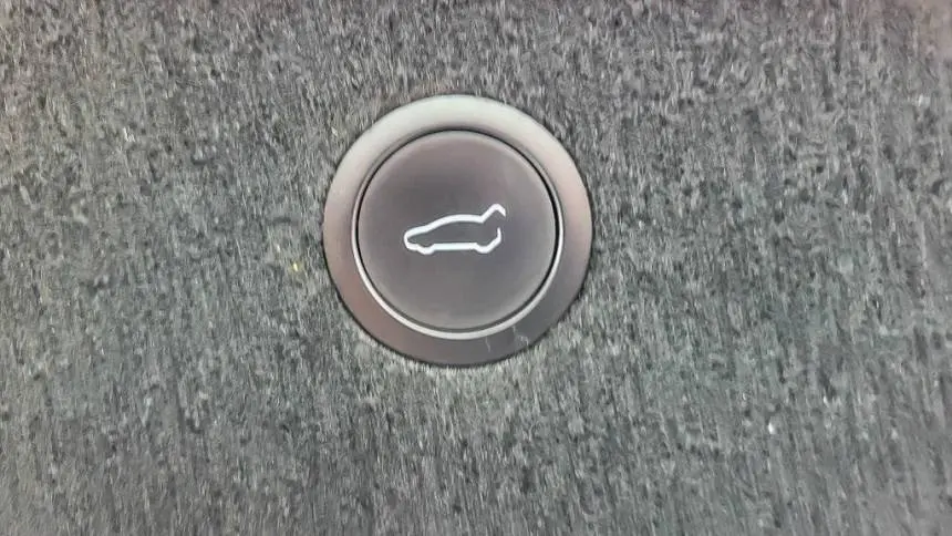 2023 Tesla Model X 7SAXCDE59PF381234