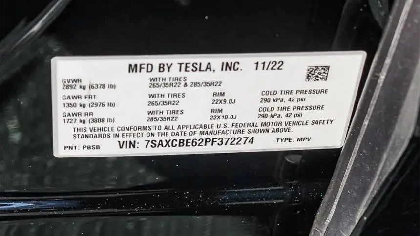 2023 Tesla Model X 7SAXCBE62PF372274