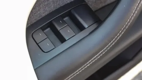 2023 Tesla Model X 7SAXCBE62PF372274