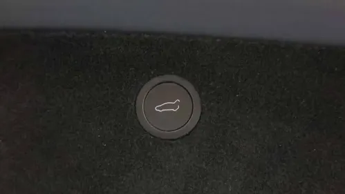2022 Tesla Model X - Images - 22