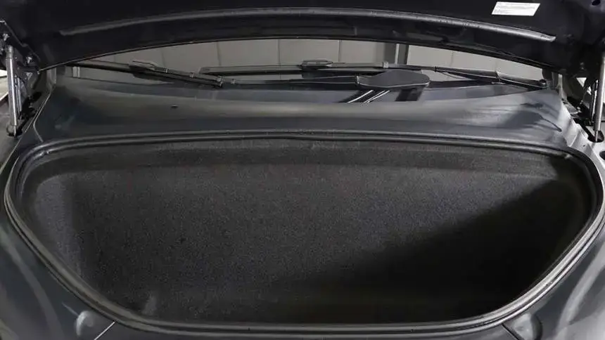 2022 Tesla Model X - Images - 24