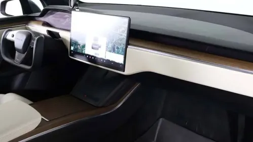 2022 Tesla Model X - Images - 29