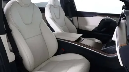 2022 Tesla Model X - Images - 31