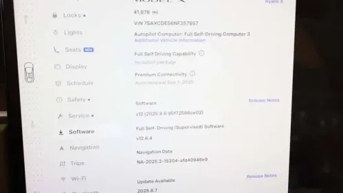 2022 Tesla Model X - Images - 52
