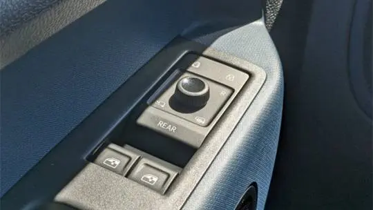 2025 Volkswagen ID.Buzz WVGAWVEB6SH013457