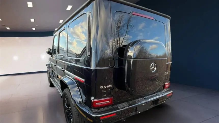 2025 Mercedes Electric G-Class W1NWM0AB9SX037663