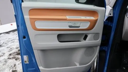 2025 Volkswagen ID.Buzz WVG6YVEB2SH017151