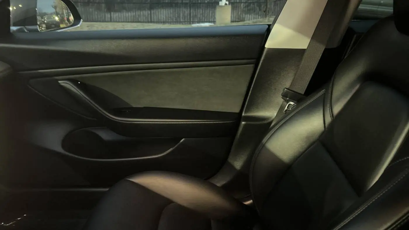 2018 Tesla Model 3 5YJ3E1EB9JF116475
