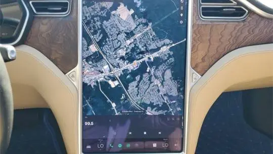 2017 Tesla Model S 5YJSA1E13HF192749