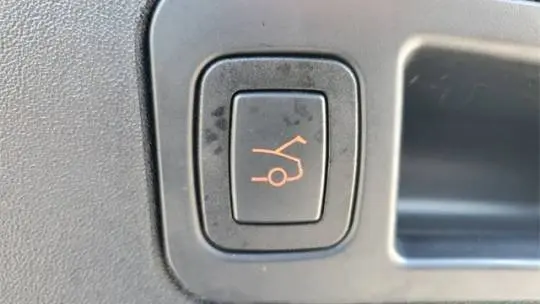 2017 Tesla Model S 5YJSA1E13HF192749