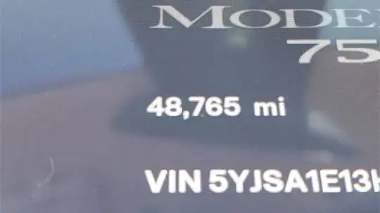 2017 Tesla Model S - Images - 23