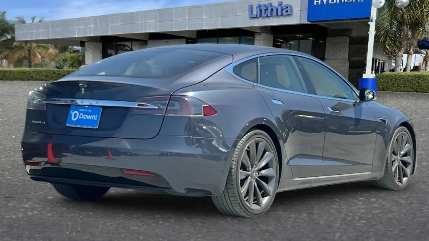2017 Tesla Model S 5YJSA1E29HF184406