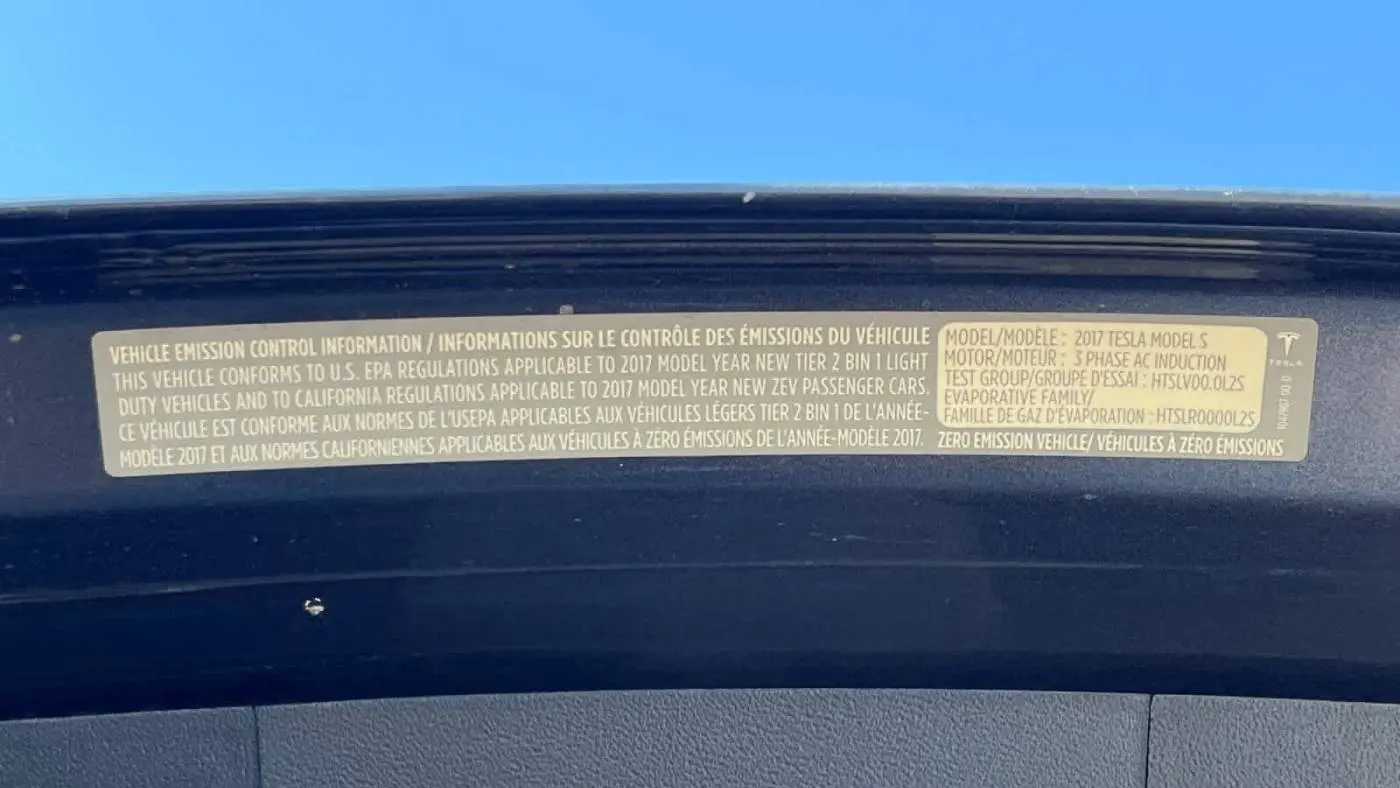 2017 Tesla Model S 5YJSA1E29HF184406