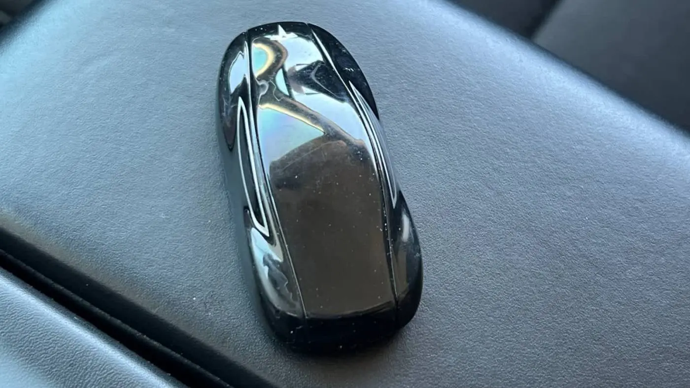 2017 Tesla Model S 5YJSA1E29HF184406