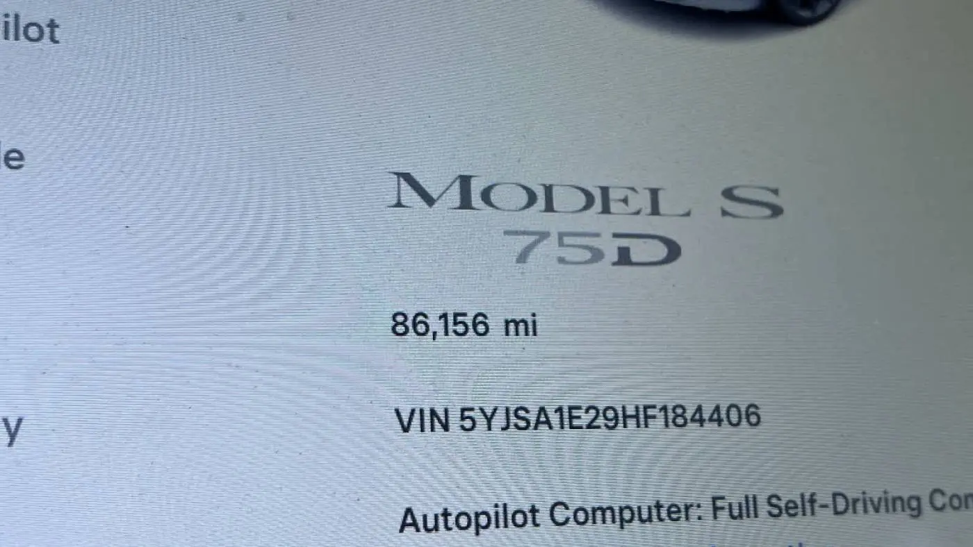 2017 Tesla Model S 5YJSA1E29HF184406