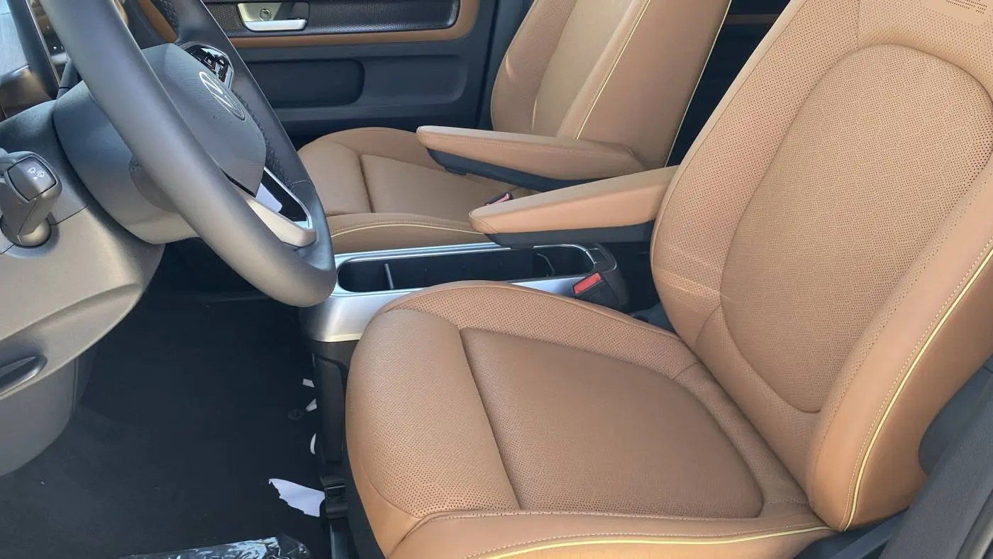 2025 Volkswagen ID.Buzz WVGAWVEB7SH021003