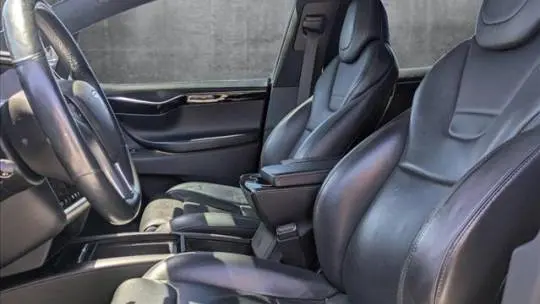 2016 Tesla Model X 5YJXCAE29GF011855