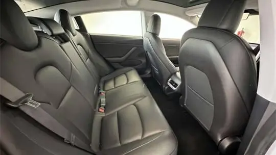 2019 Tesla Model 3 5YJ3E1EA0KF483872