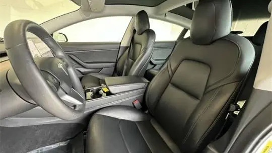 2019 Tesla Model 3 5YJ3E1EA0KF483872