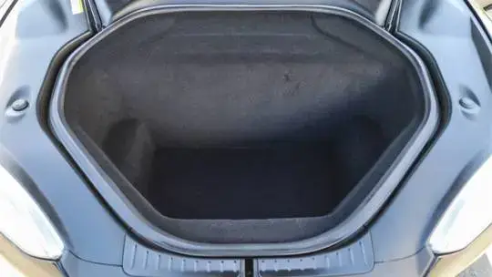2015 Tesla Model S - Images - 26