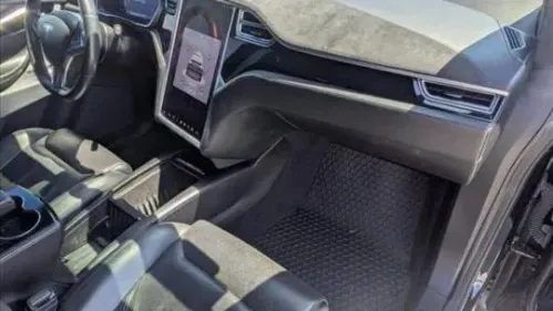 2016 Tesla Model X 5YJXCAE29GF011855