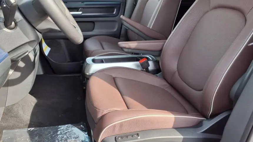 2025 Volkswagen ID.Buzz WVGAWVEB5SH018438