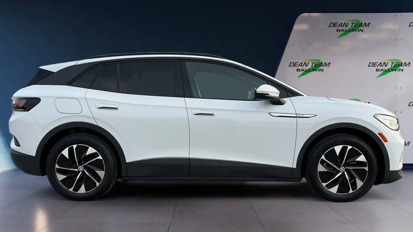 2022 Volkswagen ID.4 WVGTMPE25NP074853