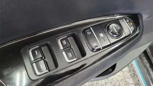 2018 Kia Optima - Images - 11