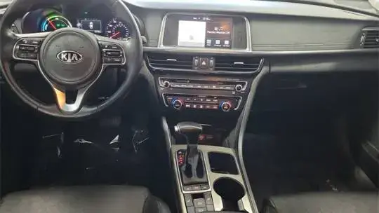 2018 Kia Optima - Images - 28