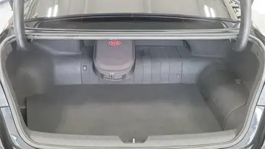 2018 Kia Optima - Images - 32