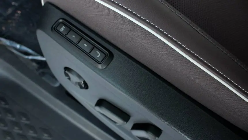 2025 Volkswagen ID.Buzz WVGAWVEB7SH010938