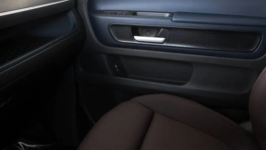 2025 Volkswagen ID.Buzz WVGAWVEB7SH010938
