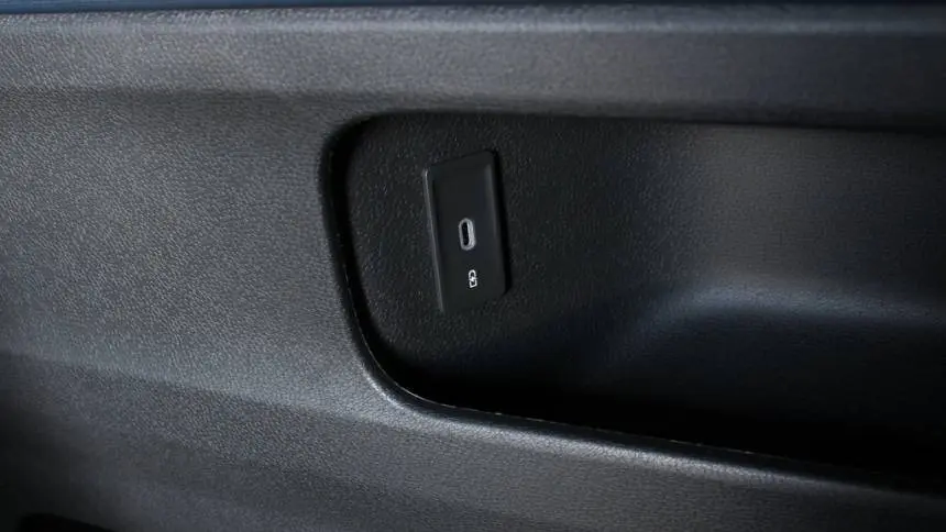 2025 Volkswagen ID.Buzz WVGAWVEB7SH010938