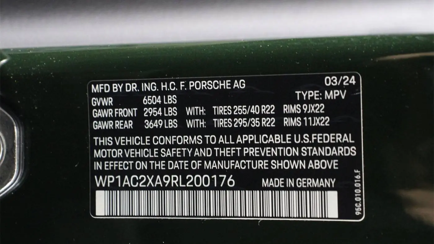 2024 Porsche Macan Electric WP1AC2XA9RL200176