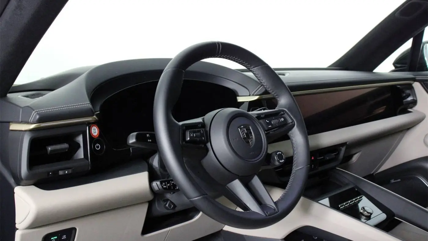 2024 Porsche Macan Electric WP1AC2XA9RL200176