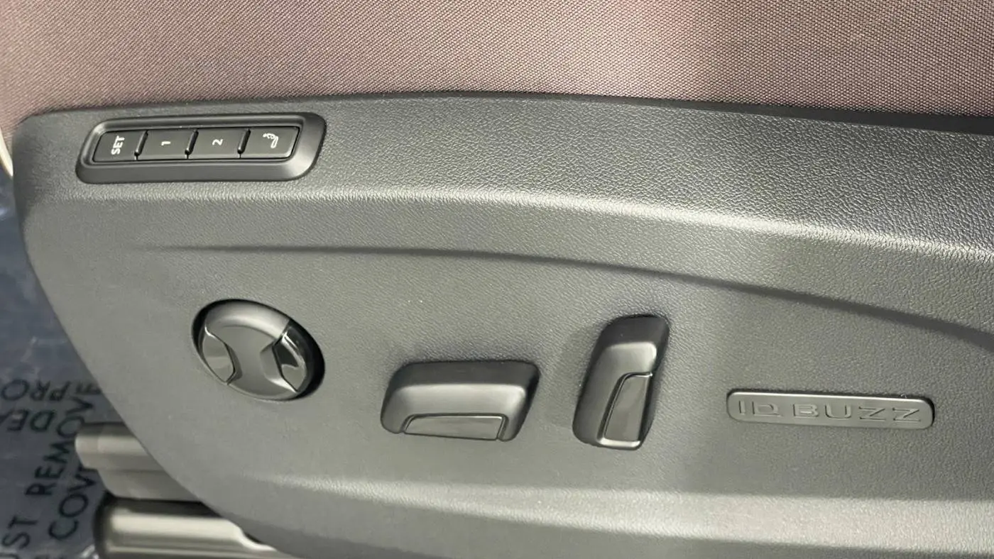 2025 Volkswagen ID.Buzz WVGAWVEB9SH019673