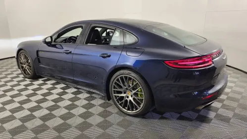 2018 Porsche Panamera WP0AE2A73JL177607