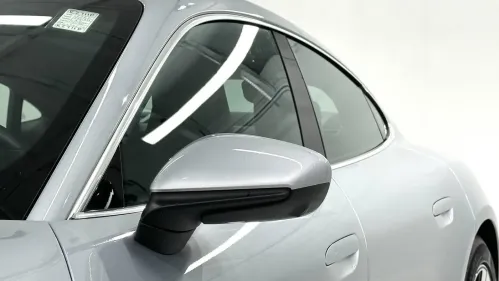 2022 Porsche Taycan - Images - 16