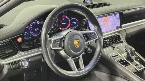 2018 Porsche Panamera WP0AE2A73JL177607