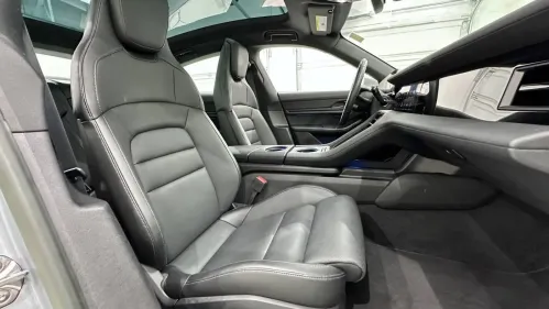 2022 Porsche Taycan - Images - 21