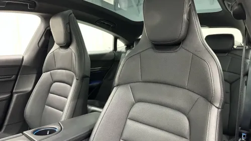 2022 Porsche Taycan - Images - 29