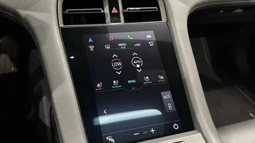 2022 Porsche Taycan - Images - 33